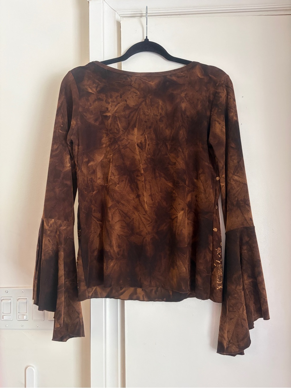 Y2K Brown Floral Embroidered Bell Sleeve Long Sleeve Top - Picture 3 of 14